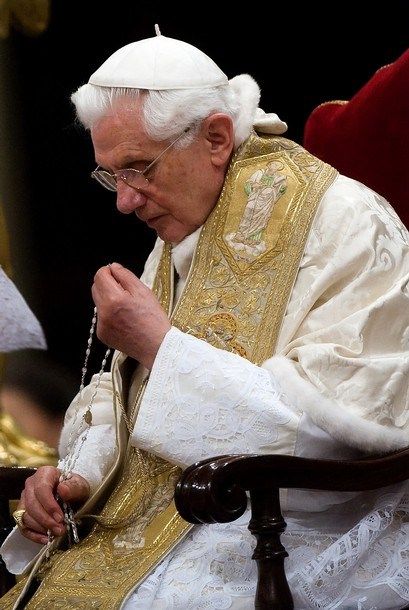 Latin Rosary with Pope Benedict XVI